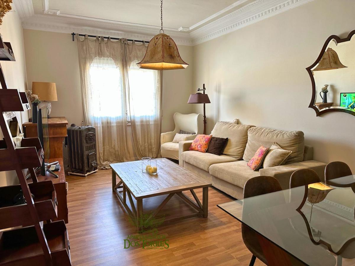Dos Torres Valinor - Plaza Del Pilar Appartement Zaragoza Buitenkant foto
