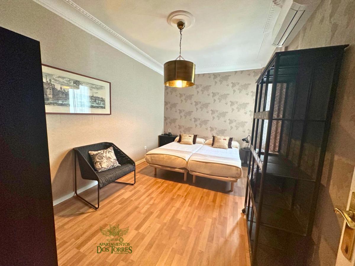 Dos Torres Valinor - Plaza Del Pilar Appartement Zaragoza Buitenkant foto